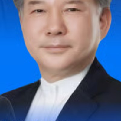 윤석헌 — 아시아경제발전위원회 회장